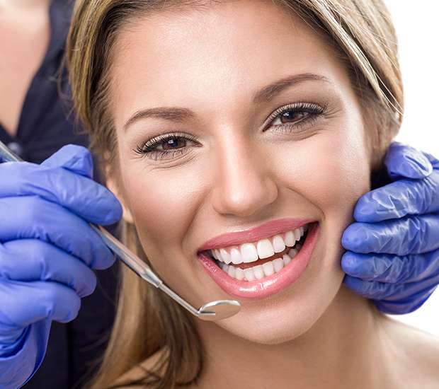 Deerfield Beach Teeth Whitening at Dentist